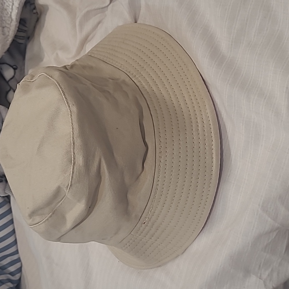 reversible bucket hat